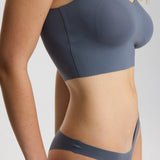 ISETTA BONDED PERFORMANCE BRA GRAPHITE GRAY SİDE CLOSE UP