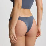 ISETTA BONDED COMFORT V-THONG GRAPHITE GRAY BACK CLOSE UP