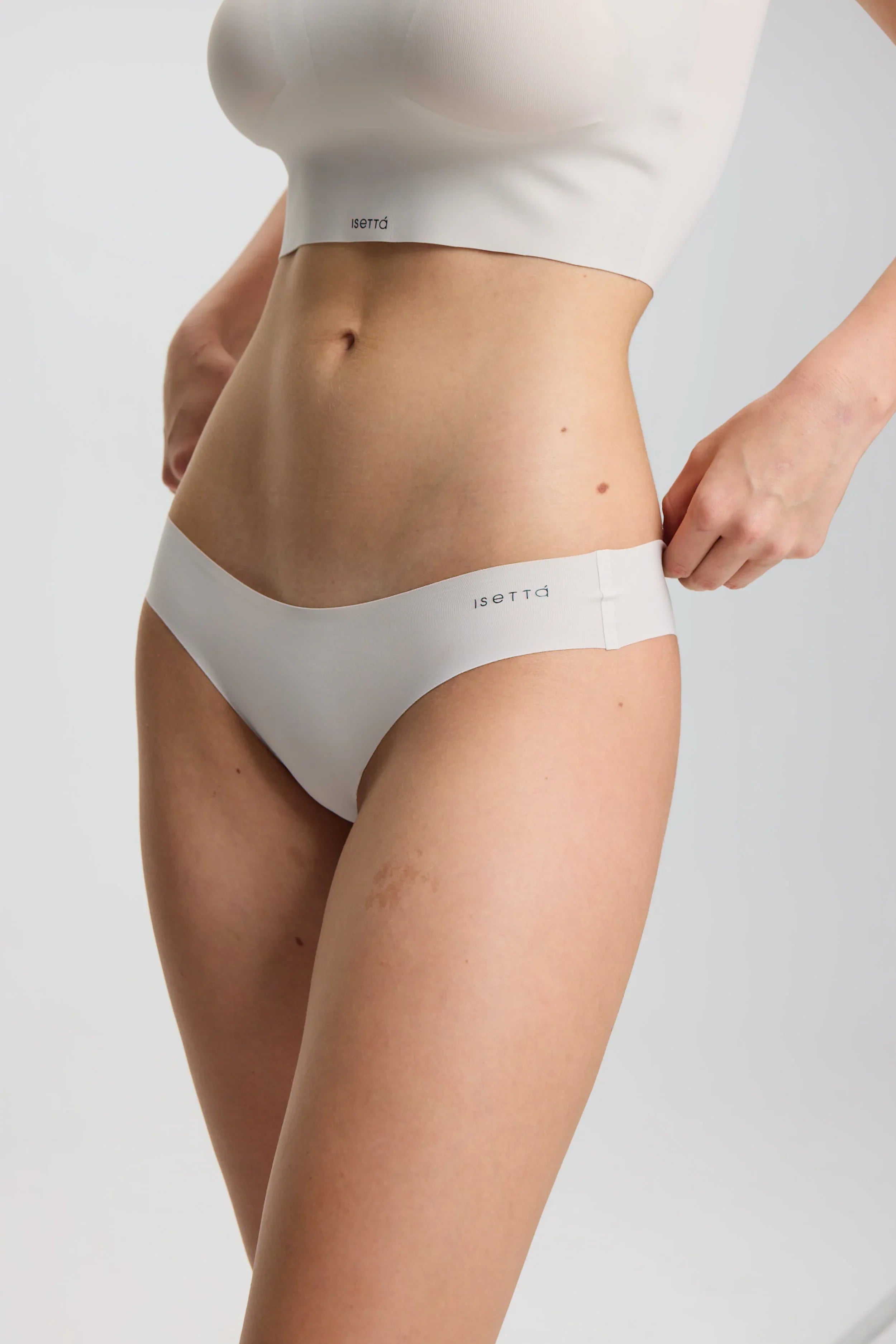 ISETTA BONDED COMFORT BRASILIAN WHITE STONE FRONT