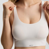 ISETTA BONDED DAILY BRA WHITE STONE FRONT CLOSE UP