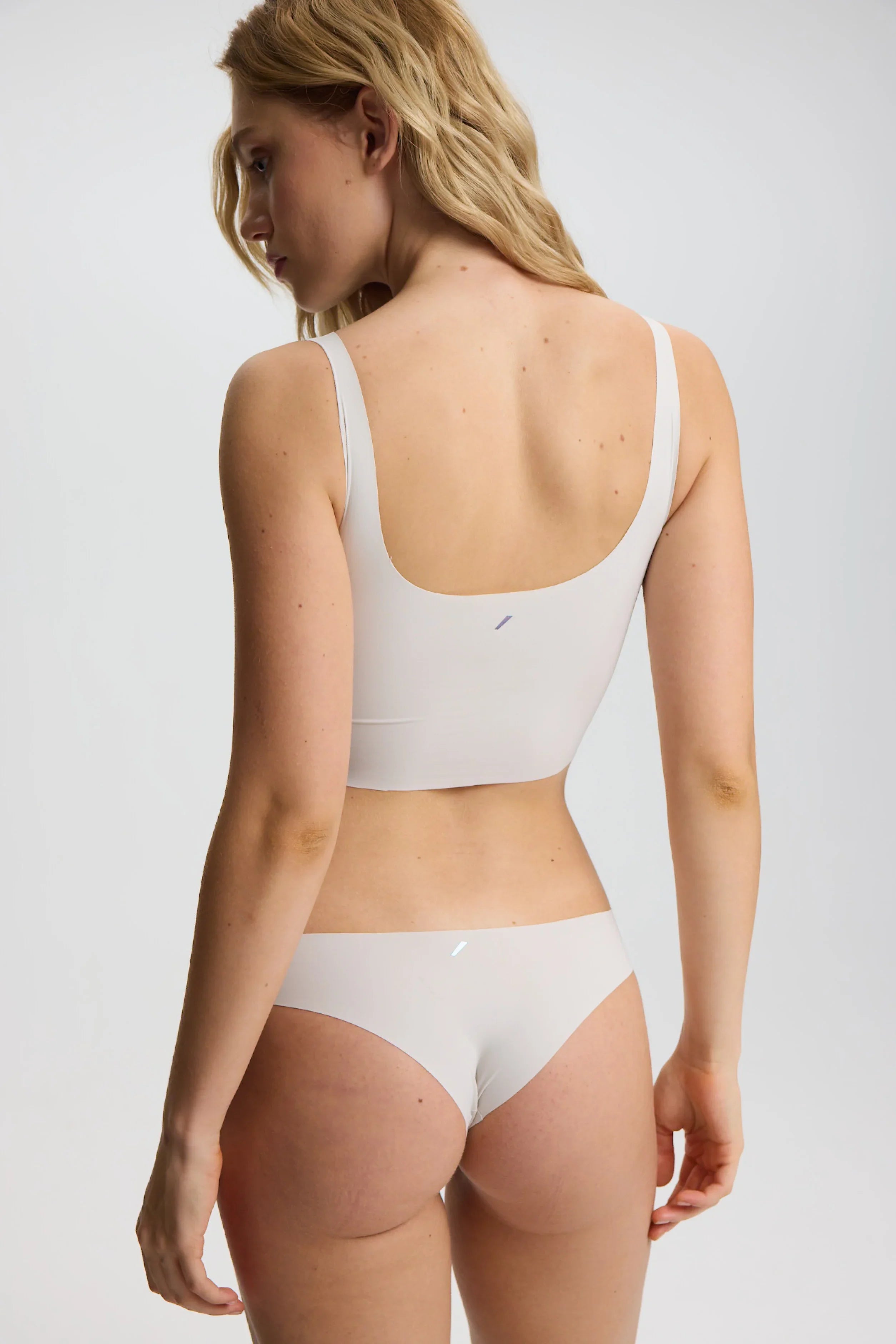 ISETTA BONDED DAILY BRA WHITE STONE BACK