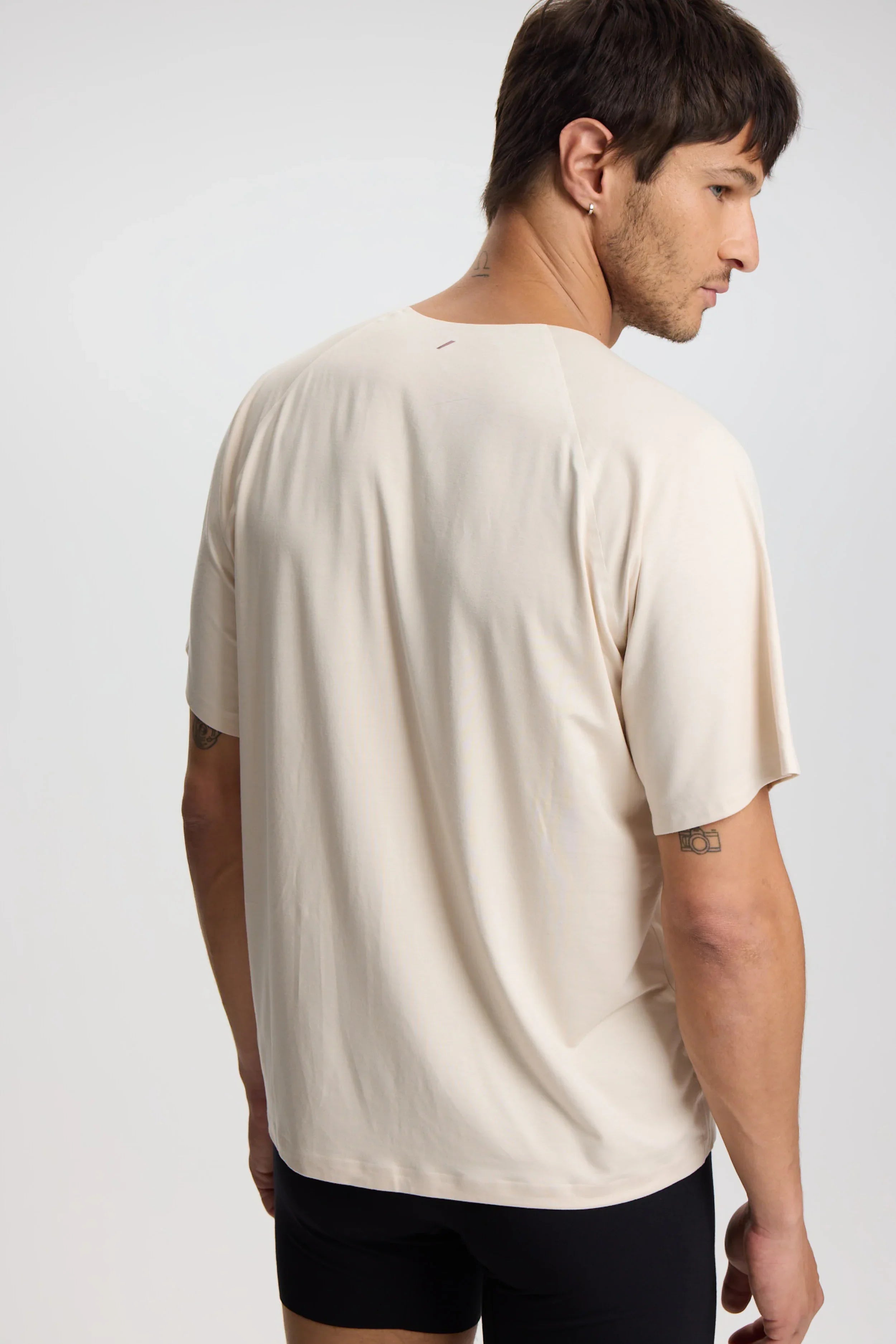 ISETTA BONDED MAN T-SHIRT OSLO BEIGE BACK