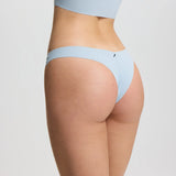 ISETTA BONDED COMFORT V-THONG LIGHT BLUE BACK CLOSE UP