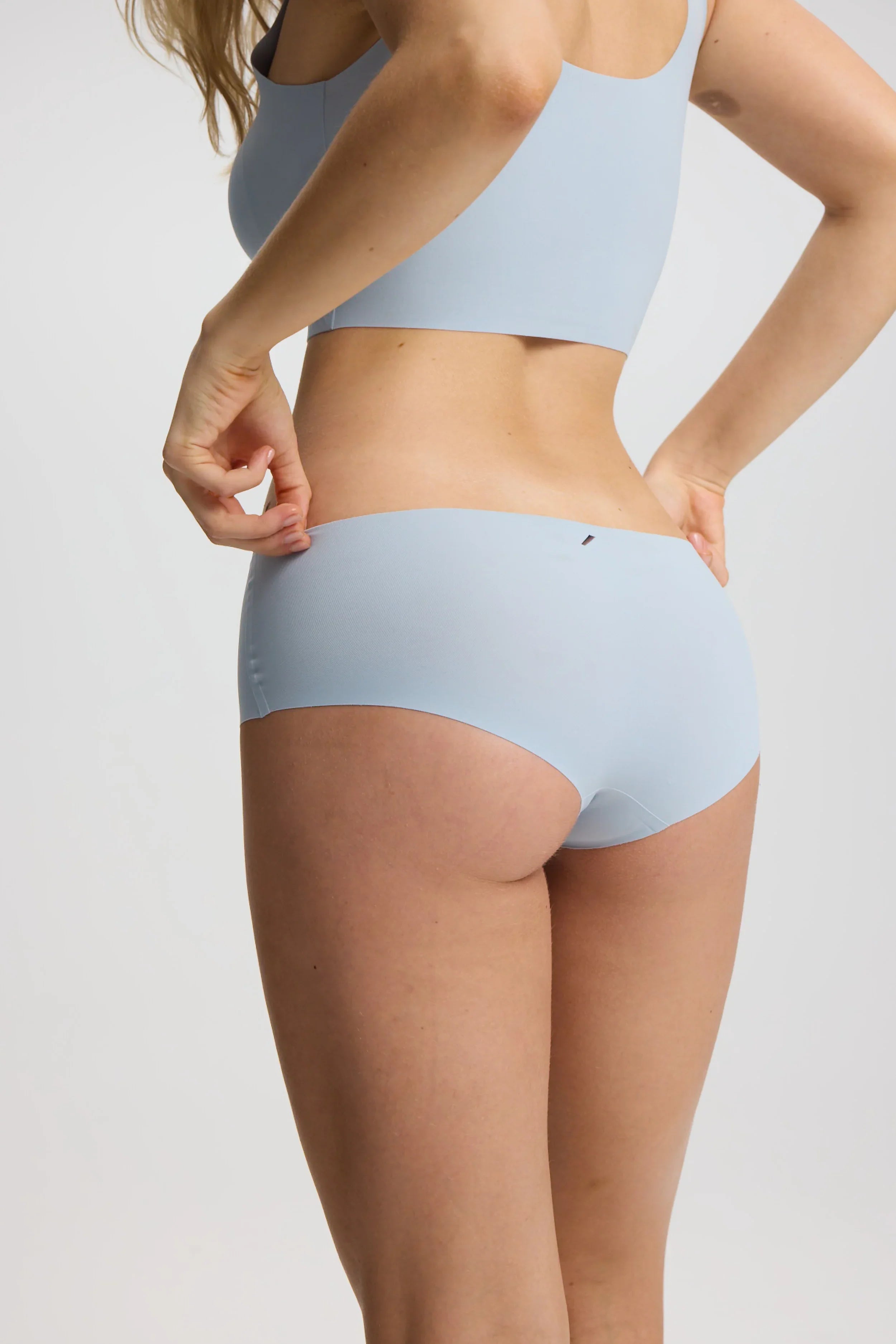 ISETTA BONDED COMFORT HIGH WAISTED BRIEF LIGHT BLUE BACK CLOSE UP