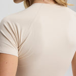 ISETTA BONDED WOMAN T-SHIRT OSLO BEIGE CLOSE UP